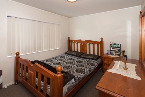 Photo of property in 518 Great South Road, Rosehill, Papakura, 2113