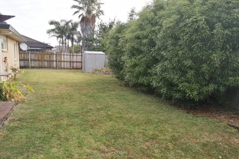 Photo of property in 12 Mellefont Close, East Tamaki Heights, Auckland, 2016