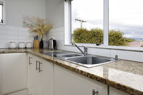 Photo of property in 2/39 Roto Street, Tahunanui, Nelson, 7011