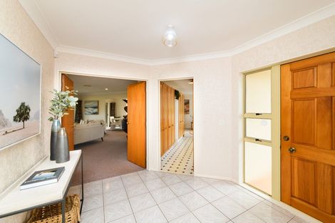 Photo of property in 68 Pacific Drive, Fitzherbert, Palmerston North, 4410