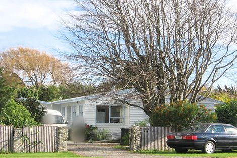 Photo of property in 320 Te Moana Road, Waikanae, 5036