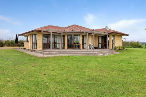 Photo of property in 120 North Camp Road, Waipu, 0582