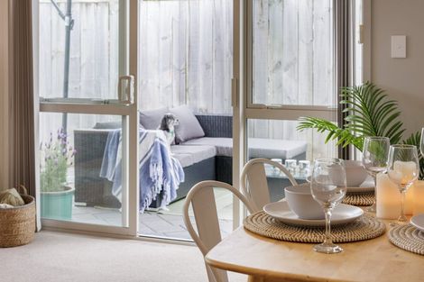 Photo of property in 9a Dickson Road, Papamoa Beach, Papamoa, 3118