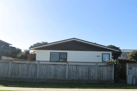 Photo of property in 49 Mazengarb Road, Paraparaumu Beach, Paraparaumu, 5032