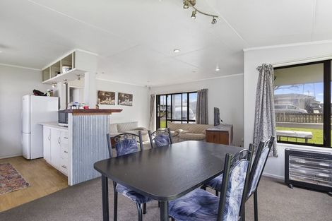 Photo of property in 96 Shifnal Drive, Randwick Park, Auckland, 2105