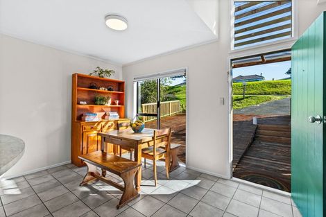 Photo of property in 811 East Coast Road, Northcross, Auckland, 0630