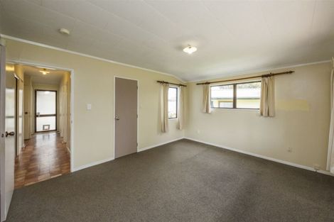 Photo of property in 10a Milne Street, Sanson, 4817