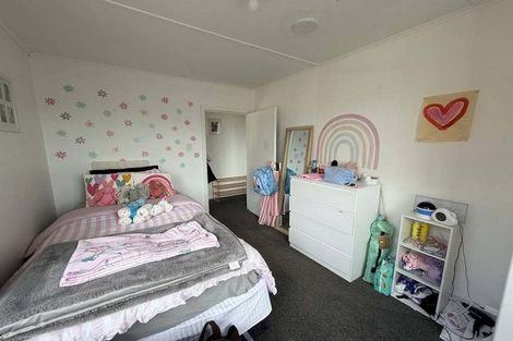 Photo of property in 21 Burgess Street, Green Island, Dunedin, 9018