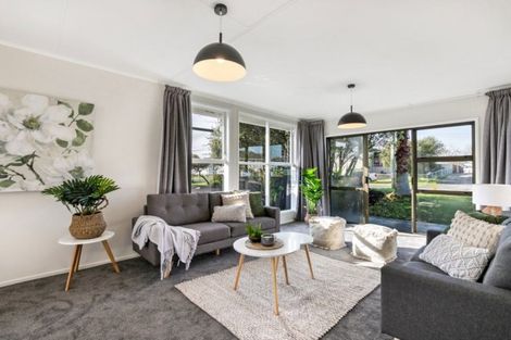 Photo of property in 5 Sutton Avenue, Mangere East, Auckland, 2024