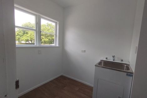 Photo of property in 114 Cambridge Terrace, Fairfield, Lower Hutt, 5011