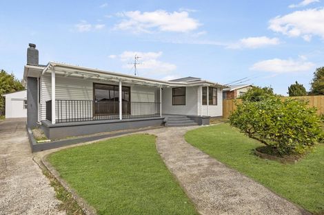 Photo of property in 14 Clayton Road, Manurewa, Auckland, 2102
