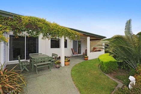 Photo of property in 9 Malbec Way, Greenmeadows, Napier, 4112