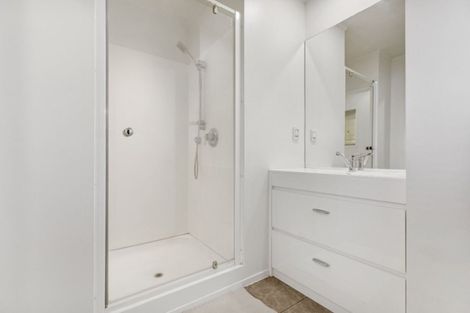 Photo of property in 54 Lagoon Way, West Harbour, Auckland, 0618