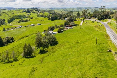 Photo of property in 1822 State Highway 12, Paparoa, 0571