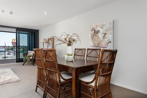 Photo of property in 2-06/424 Maunganui Road, Mount Maunganui, 3116
