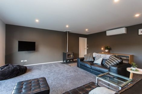 Photo of property in 16 Sarges Way, Lake Hawea, Wanaka, 9382