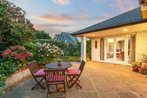 Photo of property in 2/7 Kelson Lane, Ilam, Christchurch, 8041
