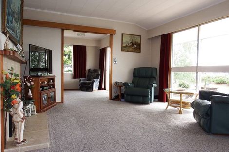 Photo of property in 55 Broadway, Stratford, 4332