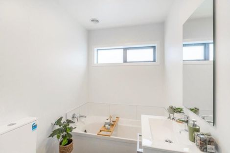 Photo of property in 109e Amohia Street, Paraparaumu, 5032