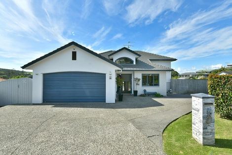 Photo of property in 16 Double Bay Place, Army Bay, Whangaparaoa, 0930