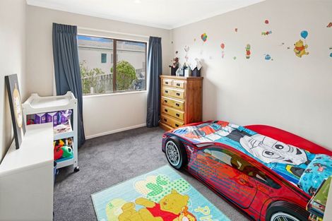 Photo of property in 3 Mayaro Crescent, Grenada Village, Wellington, 6037