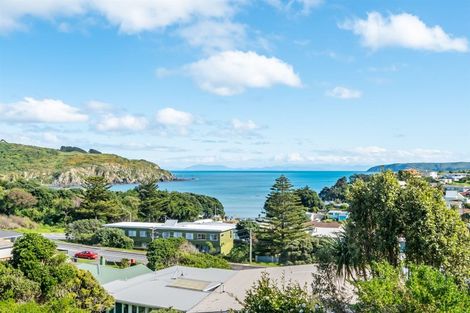Photo of property in 9 Thornley Street, Titahi Bay, Porirua, 5022