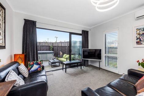 Photo of property in 26 Ev Perry Way, Glen Innes, Auckland, 1072