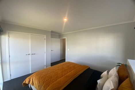 Photo of property in 5 Peter Tapp Way, Wainuiomata, Lower Hutt, 5014