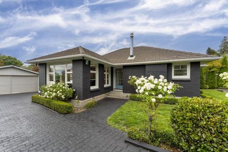 Photo of property in 19 Centaurus Road, Cashmere, Christchurch, 8022