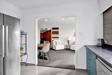 Photo of property in 1 Lynton Street, Upper Vogeltown, New Plymouth, 4310