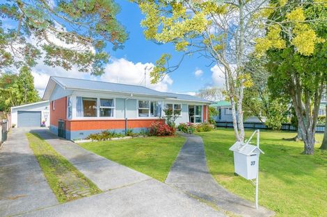 Photo of property in 37 Heath Street, St Andrews, Hamilton, 3200