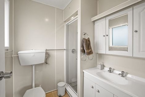 Photo of property in 3 La Salle Drive, Westown, New Plymouth, 4310