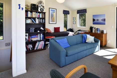 Photo of property in 20 Worlds End Road, Tennyson Inlet, 7195