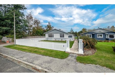 Photo of property in 17 Parsonage Road, Waimate, 7924