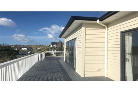 Photo of property in 2 Resolution Drive, Gulf Harbour, Whangaparaoa, 0930