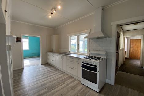 Photo of property in 6 Strange Street, Waitara, 4320