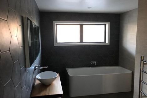 Photo of property in 4 Aroaro Lane, Raglan, 3225