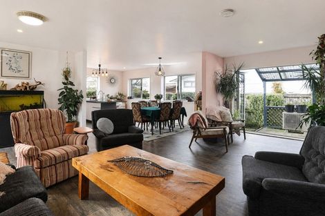 Photo of property in 11 Egmont Road, Ngongotaha, Rotorua, 3010