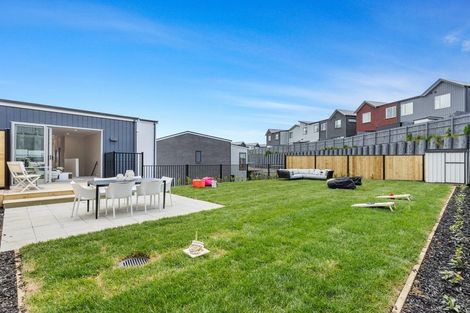 Photo of property in 33 Roundel Crescent, Whenuapai, Auckland, 0618