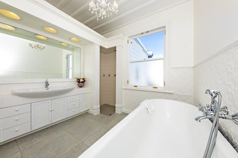 Photo of property in 9 Springcombe Road, Saint Heliers, Auckland, 1071