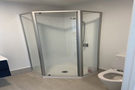 Photo of property in 1/11 Carlos Drive, Flat Bush, Auckland, 2016