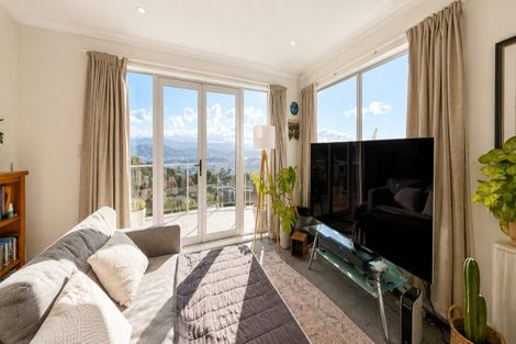 Photo of property in 4 Lyons Crescent, Strathmore Park, Wellington, 6022
