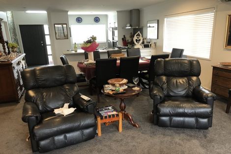 Photo of property in 12 Eastbank Drive, Katikati, 3129