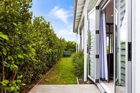 Photo of property in 6a Kuku Avenue, Red Beach, 0932