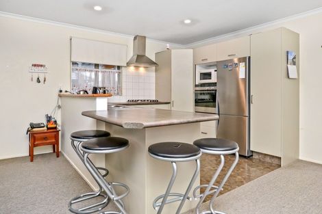 Photo of property in 24 Finchley Place, Hamilton East, Hamilton, 3216