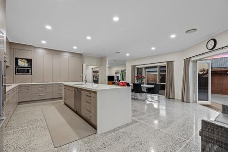 Photo of property in 165 Gravatt Road, Papamoa Beach, Papamoa, 3118