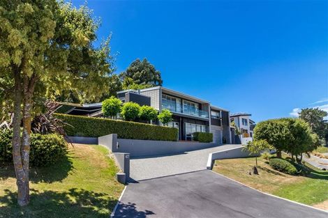 Photo of property in 47 Shalamar Drive, Cashmere, Christchurch, 8022