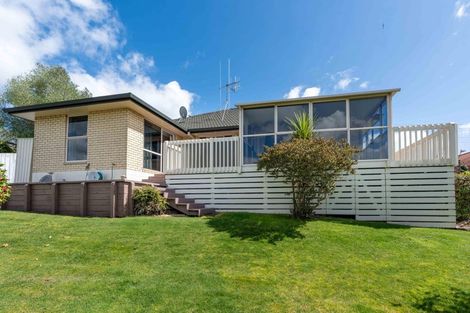 Photo of property in 82 Rototuna Road, Rototuna, Hamilton, 3210