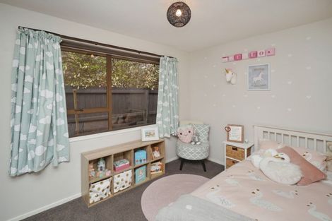 Photo of property in 64 Anglesea Avenue, Parklands, Christchurch, 8083