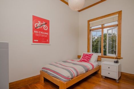 Photo of property in 82 Quadrant Road, Onehunga, Auckland, 1061